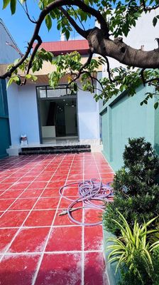 Nhà vườn quận 12 - 239m² - sân đậu 3 ô tô - giá 5,95 tỷ — ảnh 1