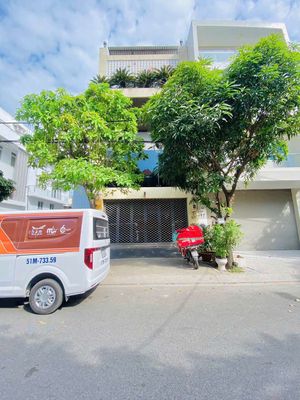 Cho thuê nhà đẹp mặt tiền đường số phường Tân Phong quận 7 — ảnh 1