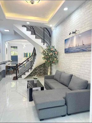 Nhà cho thuê Phạm Thế Hiển. P5. Q8. Hẻm xe hơi gần chợ Nhị Thiên đườn — ảnh 1