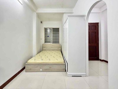 Căn hộ 1pn tách bếp_ cửa sổ giếng trời- gần khu etwon. — ảnh 1