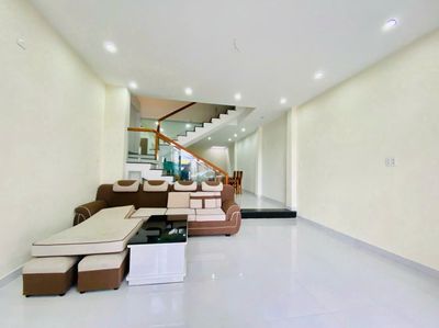 Cho thuê nhà đẹp 3.5 tầng 5pn khép kín full nt đẹp đ phan huy chú 32tr — ảnh 1
