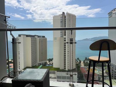 Bán Căn Hộ View Biển Ariyana Nha Trang Vào Ở Ngay Full Nội Thất Đẹp — ảnh 1