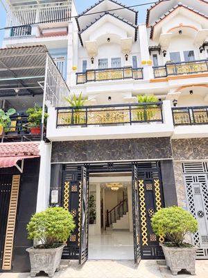 Cho thuê nhà 3 lầu mới đẹp full nội thất hẻm đường huỳnh thị hai q12 — ảnh 1