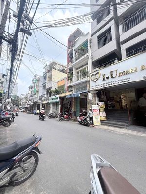 Mặt tiền kinh doanh cô giang-5 tầng- nhà đẹp công năng đầy đủ — ảnh 1