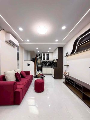 Ngay mặt tiền Trần Hưng Đạo Q1 , Nhà mới 3 Tầng Chỉ 5 Tỷ nhĩnh — ảnh 1