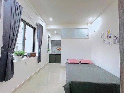 Phòng ngủ ban công ngay bệnh viện Thống Nhất — ảnh 1
