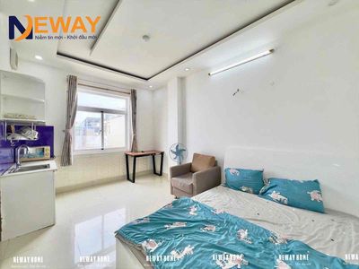 Căn hộ cửa sổ to thoáng mát full nội thất có thang máy kế quận 1 — ảnh 1