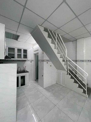 Bán gấp nhà lạc long quân tân bình 26m2 - 2 tầng giá 2,8 tỷ — ảnh 1