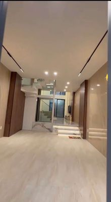 Có thang máy full nội thất TL19 nhà 5 tầng 4pn 5wc vỉa hè rộng — ảnh 1