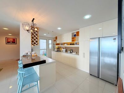 Cần bán căn hộ Sunrise South City Tháp V1 tầng cao — ảnh 1