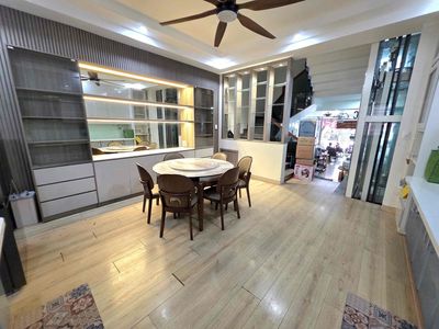 Cho thuê nhà 4 tầng có mặt bằng kinh doanh đường Tiểu La. — ảnh 1
