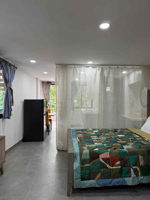Cho thuê căn hộ 1pn full nội thất có giặt sấy - ngay quốc hương, metro — ảnh 1