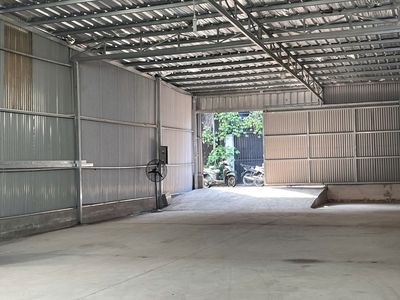 Cho thuê kho, 10 x 30m, giá 10tr/ tháng, Ngã 4 chiêu liêu — ảnh 1