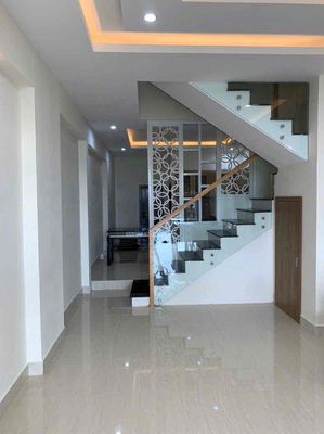 Cho thuê nhà 3 tầng 4pn/3wc mặt tiền xuân diệu — ảnh 1