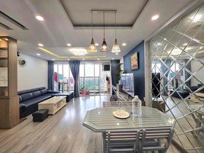 Cho thuê căn hộ chung cư Orchard Parkview 3pn 2wc 85 m2 gần công viên — ảnh 1