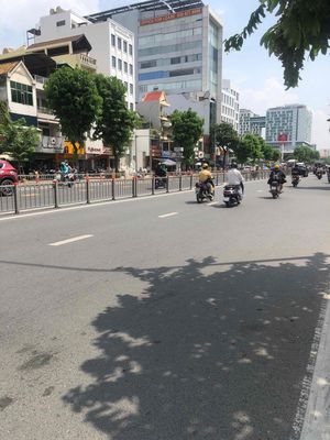 Mặt bằng kinh doanh Cộng Hòa - 4 x 15m - Có lối đi riêng — ảnh 1