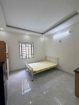 Cho thuê phòng cửa sổ lớn full nội thất ngay cầu vượt 3/2 — ảnh 1