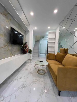 Gần chợ Nguyễn Đình Chiểu - 3 x 9m - 3 phòng ngủ - Full nội thất — ảnh 1