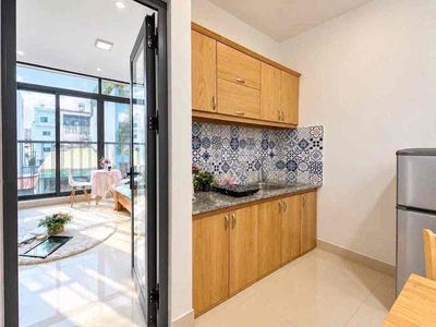 1pn ban công siêu rộng - đường cộng hoà - full nội thất - thang máy — ảnh 1