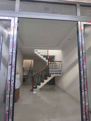 Nhà 2 tầng mới đẹp, 2PN 2WC, Hbchanh,thủ đức — ảnh 1