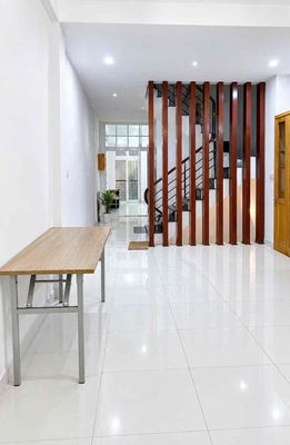 Cho Thuê Nhà Mặt tiền Có thang Máy, đường Lê Sao — ảnh 1