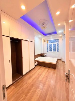 Cho thuê nhà nguyên căn 5PN 4WC trung tâm q1 q5 — ảnh 1