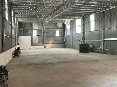 Cho thuê Kho 300m2, lê Thị Út HXT, giá 10tr — ảnh 1