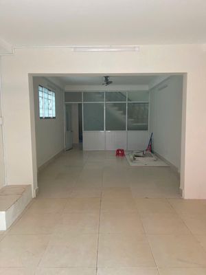 Cho thuê nhà 2 mặt tiền ĐHT 06, 1 trệt 1 lầu 2PN,tiện KD,giá 9tr/tháng — ảnh 1