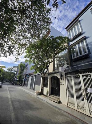 Cho thuê nhà mặt phố đường Hương Giang — ảnh 1