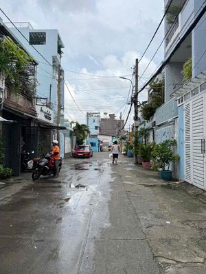 Hẻm 10m xe tải sát trường dhcn4 dt (4x12m) 1tr 1 lầu kd thoải mái — ảnh 1