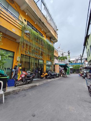 Nhỉnh 4t có nhà 3 tầng btct 4pn sát hẻm xe tải,hẻm thông cách mt 2 căn — ảnh 1