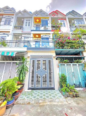 2 tỷ 800 nhà phố liền kề đường xe hơi, gần Phú Mỹ hưng quận 7 — ảnh 1