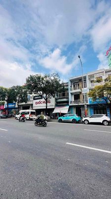 Nhà 3 tầng mặt tiền điện biên phủ giá tôt — ảnh 1