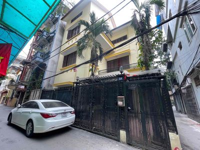 Cho thuê nhà 4T lô góc, DT 100m2 , ngõ ô tô — ảnh 1