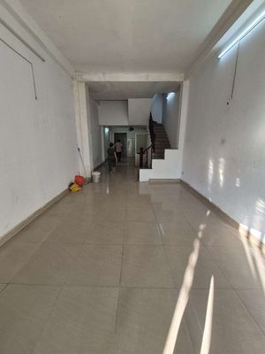 Cho thuê nhà 4x20m 3 lâu 4pn 4wc đường xe công ngay lê trọng tấn — ảnh 1