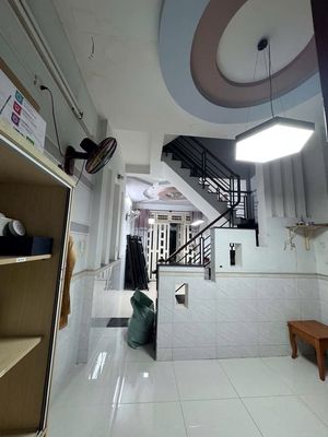 Cho thuê nhà nguyên căn – nhà còn mới, rộng rãi, đa công năng — ảnh 1