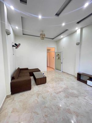 Cho thuê nhà 2 tầng 3pn mặt tiền đường: cao xuân huy - khuê trung — ảnh 1