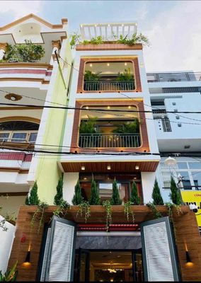 Nhà Phố Đẹp Full Nội Thất Ô Tô Ngủ Nhà (4x20m) 3Lầu 4PN.5WC 20tr — ảnh 1