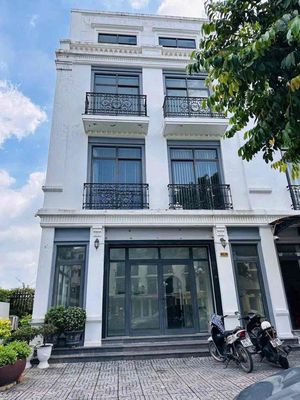 Cho thuê shophouse góc mặt tiền vincom xuân khánh đường 30/4 cần thơ — ảnh 1