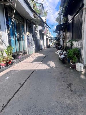 Nhà đường Nguyễn Sơn 2pn 2wc hẻm 5m — ảnh 1