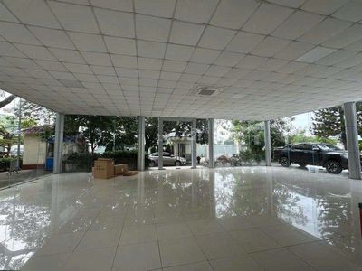 Cho thuê mbkd 400m2 cộng hòa p12 , tân bình . — ảnh 1