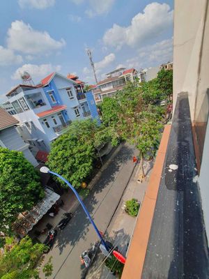 Cho thuê nhà 4 tầng mặt tiền tân thới nhất 17 khu 10ha -dt 4.2 20m — ảnh 1