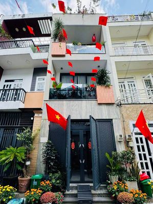 Nhà 1 trệt 2 lầu sân thượng, Quận 9, 7.9 tỷ TL — ảnh 1