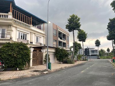 Bán đất biệt thự Tiamo Phú Thịnh, Bình Dương, 350m2 — ảnh 1
