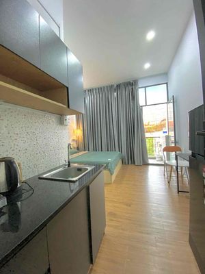 Gần cv hoàng văn thụ-studio full nt-ban công-30m2-lăng cha cả — ảnh 1