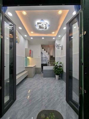 Gần cầu Nhị Thiên Đuòng Q8 .Nhà 3tầng dtsd 42m2 .giá chỉ 2.89 tỷ — ảnh 1