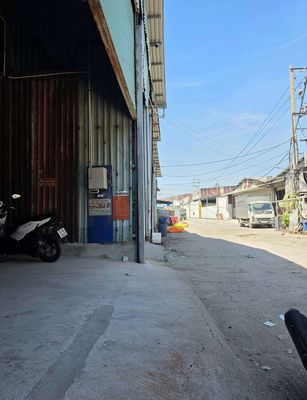 2 kho 610m2 Gần Quốc Lộ 1A xe công , tải tiện kho bãi, sản xuất — ảnh 1