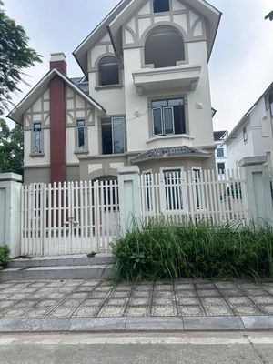 Bán biệt thự Geleximco Lê Trọng Tấn, 375m2, sổ đỏ — ảnh 1
