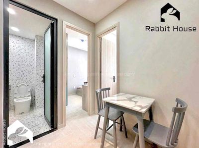 Cho thuê căn hộ 2pn mới 100% nhà thang máy 2 cửa ban công — ảnh 1