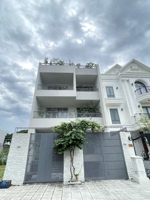 Cho thuê căn villa 8X20m 1 trệt 2 lầu đường 82 TML-Gía 34TR/Tháng — ảnh 1